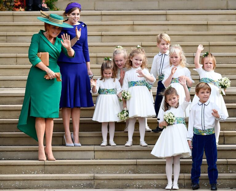 El príncipe George y la princesa Charlotte roban cámara en la boda de Eugenia de York