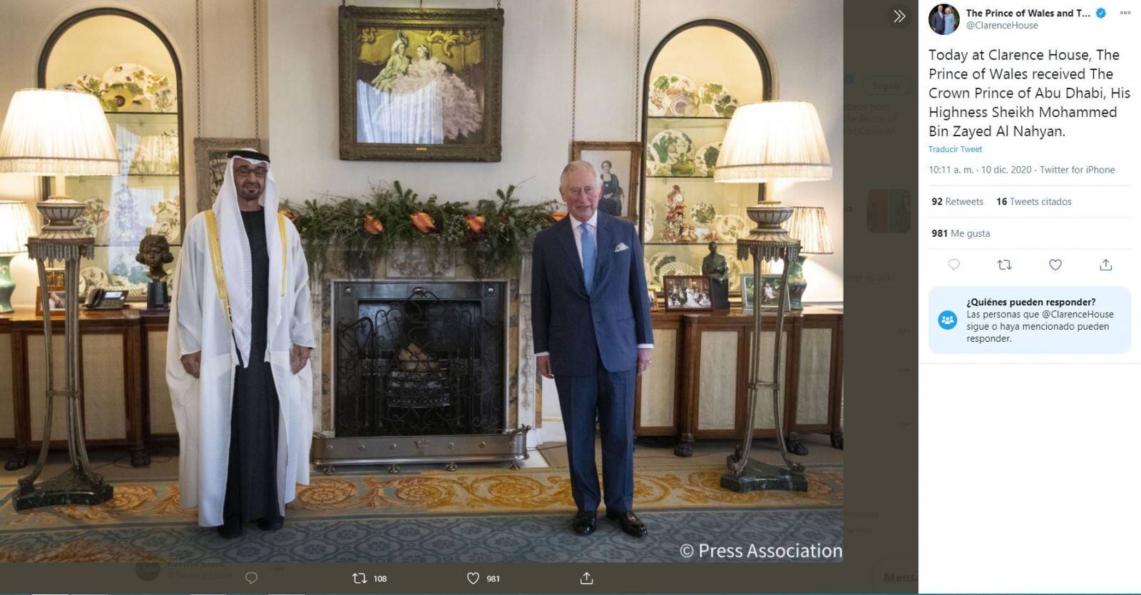 La foto que demuestra que entre Carlos de Gales y el príncipe Harry existe un fuerte vínculo