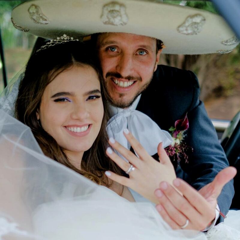 Camila Fernández junto a su esposo Francisco Barba / Foto: Instagram