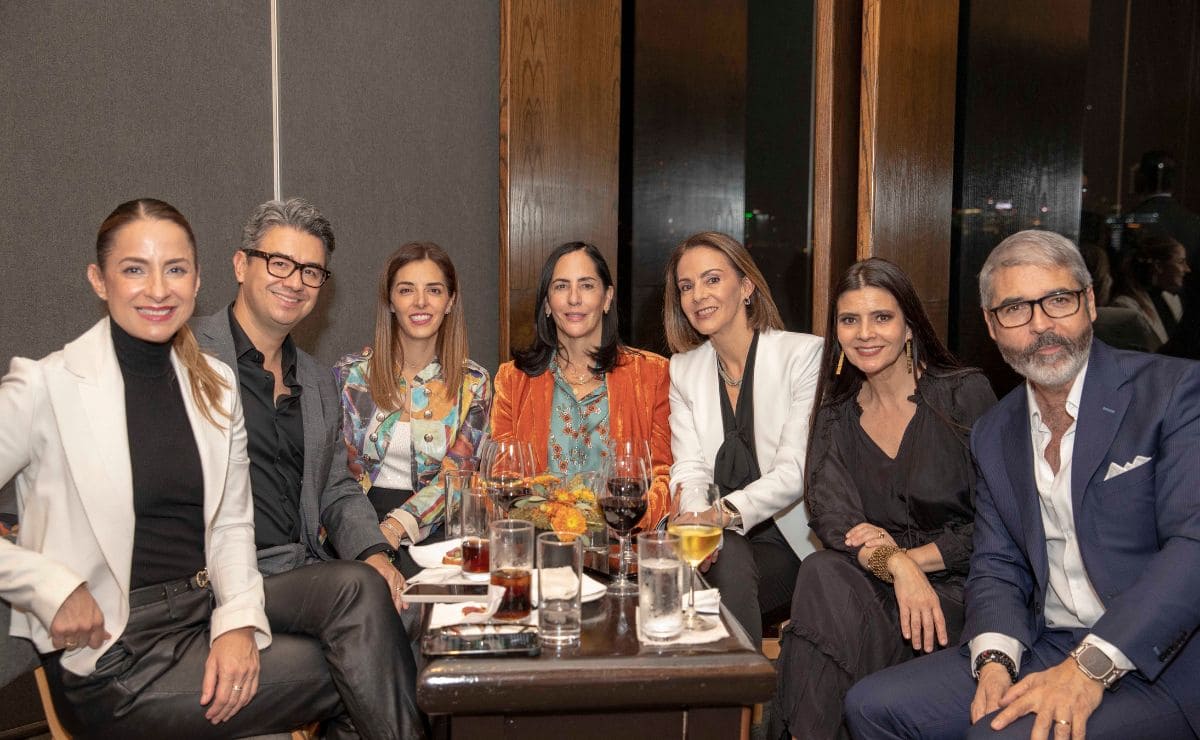 Paloma Merodio, Lia Limón, Heidi Caprez, Isabel Revuelta y Gabriel Palmero; celebran 5 años del podcast de Ana Paula Ordorica / Foto: Edgar Silva F.