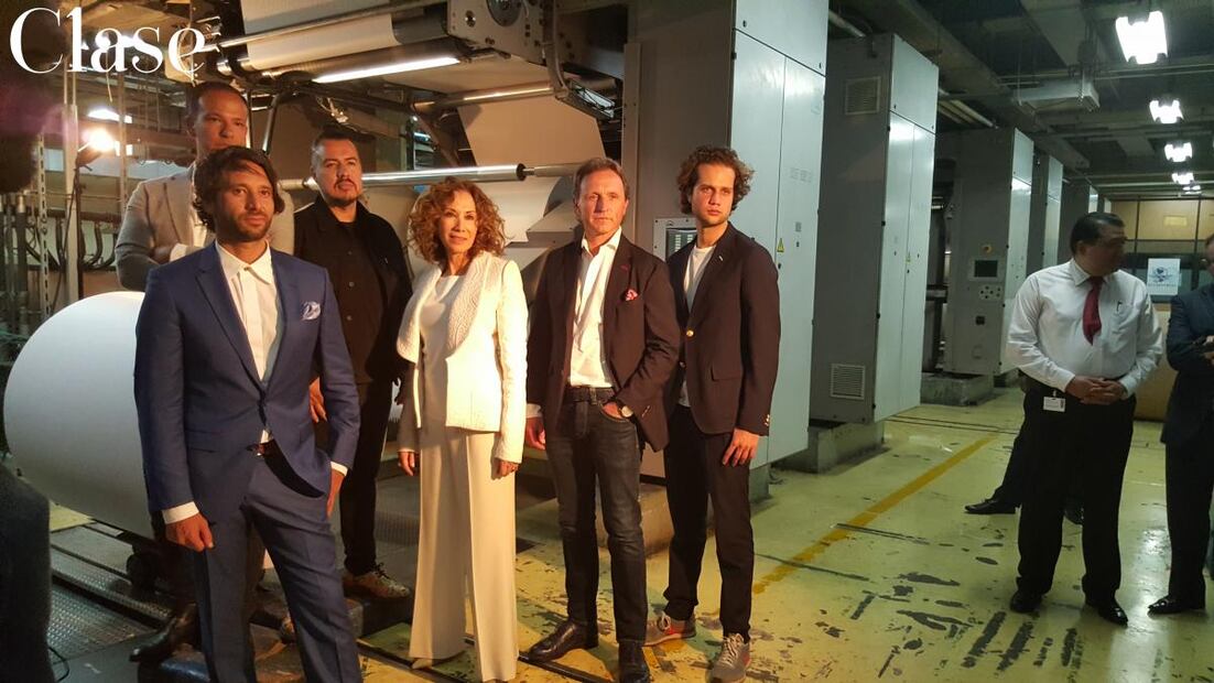 Los directivos de Mercedes-Benz México y de Mercedes-Benz Fashion Week México realizaron un recorrido privado por las rotativas de El Universal
