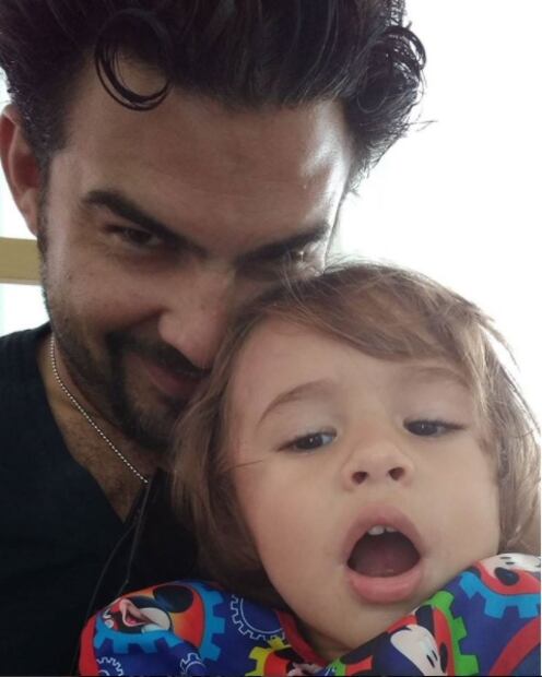 Esta foto muestra el gran parecido de Paulina Rubio con su hijo Eros