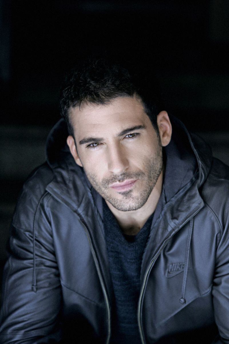 Miguel Ángel Silvestre… al desnudo