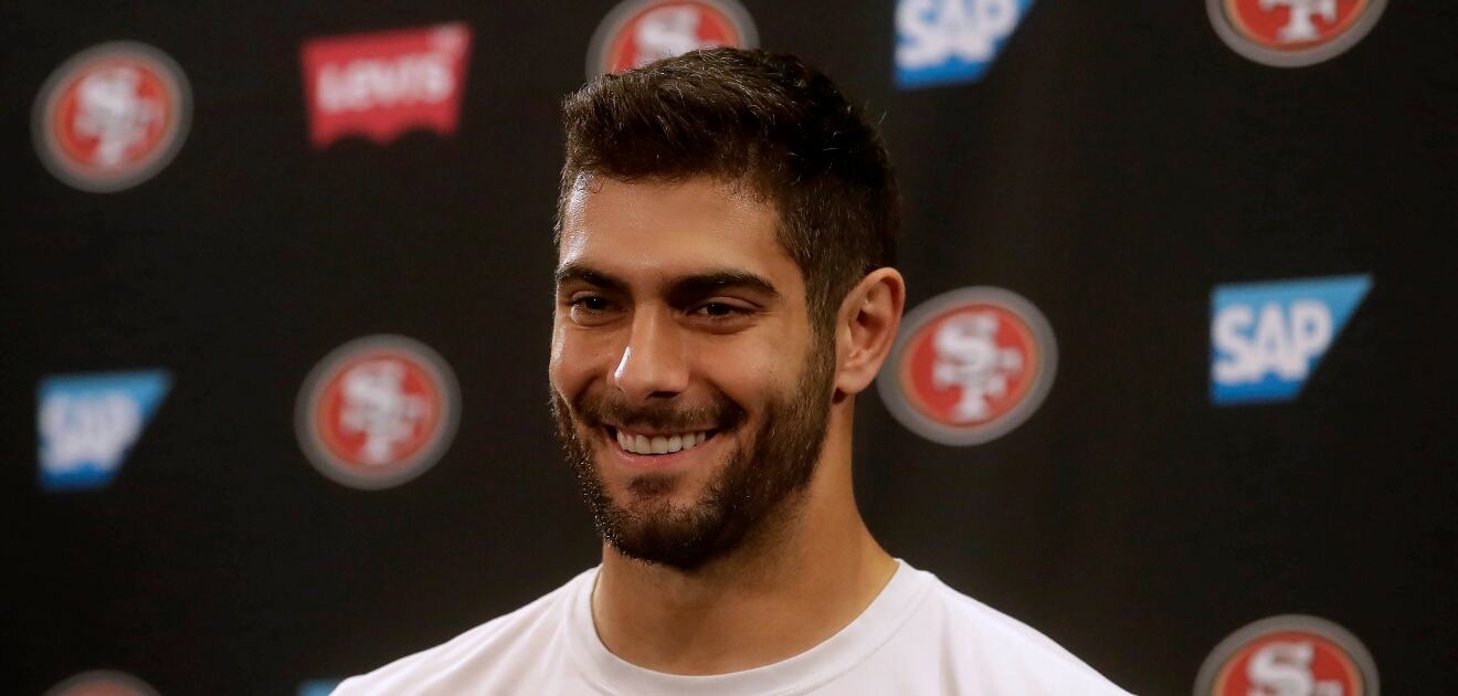 ¿Con quién sale el guapo Jimmy Garoppolo, quarterback de los San Francisco 49ers?