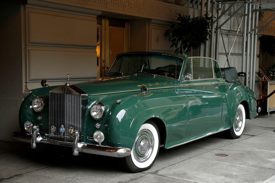 Subastan exclusivo Rolls Royce color verde que perteneció a Elizabeth Taylor
