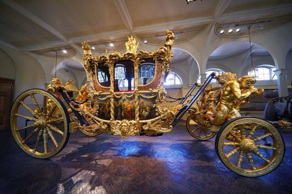 Carlos III y Camila romperán con una tradición el día de la coronación y lanzan nuevo emoji