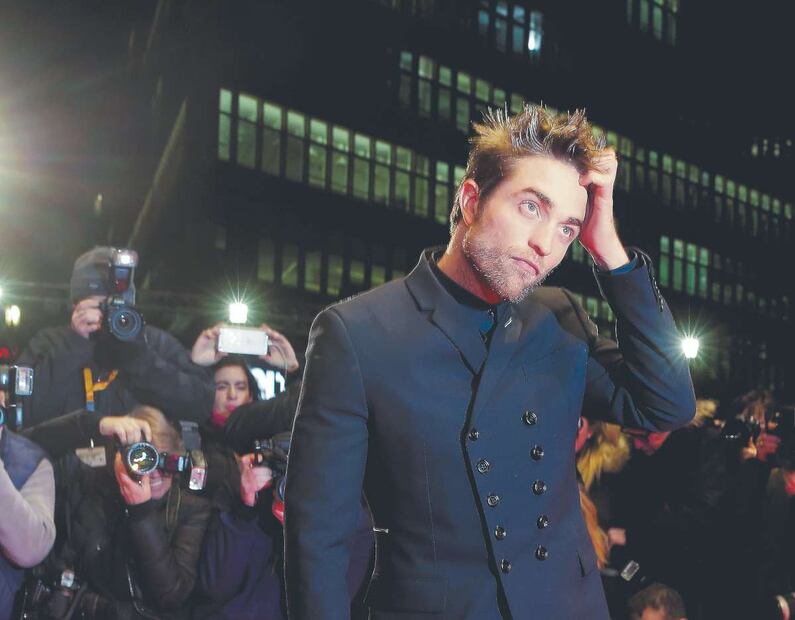 Robert Pattinson dio positivo a Covid-19 y detienen rodaje de "The Batman"