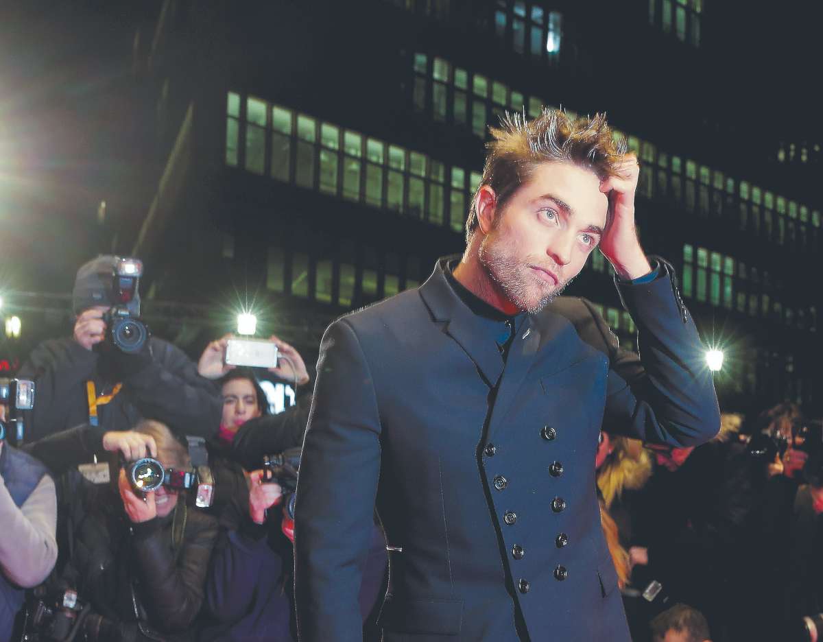 Robert Pattinson dio positivo a Covid-19 y detienen rodaje de "The Batman"