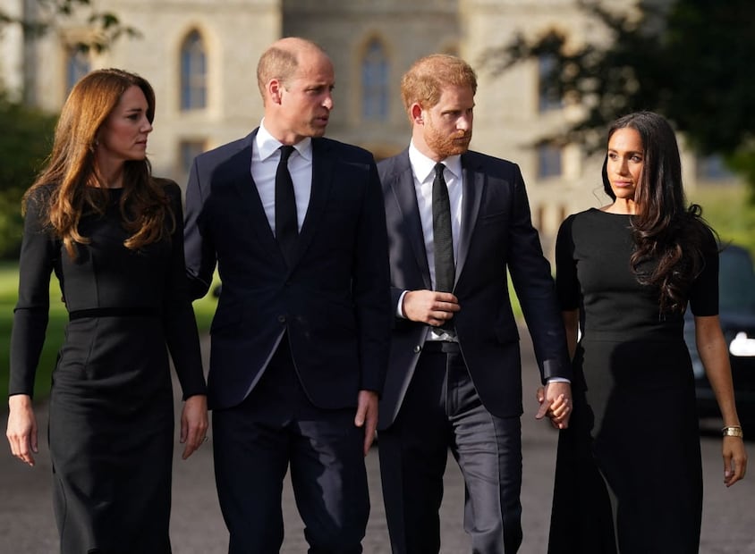 Kate Middleton, el príncipe William, el príncipe Harry y Meghan Markle / Foto: AFP