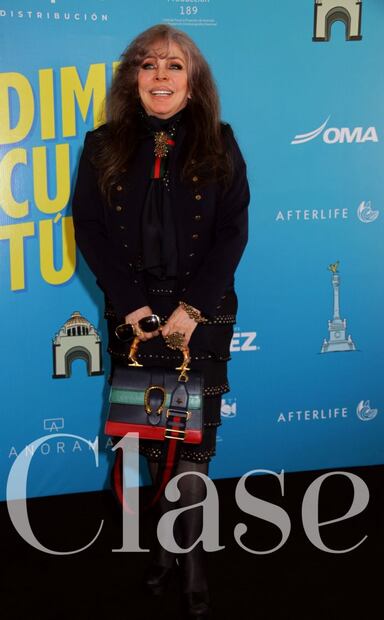 Verónica Castro reaparece con su hijo Michel para presentar su regreso al cine