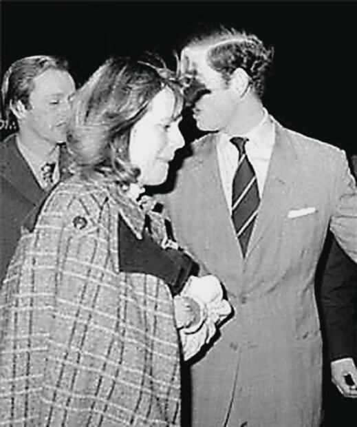 La historia de amor entre el príncipe Charles y Camilla  