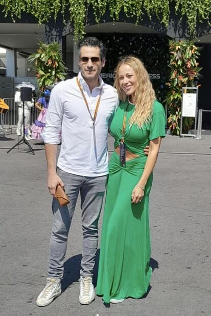 Vanessa Huppenkothen y su esposo Ricardo Dueñas / Foto: Revista Clase