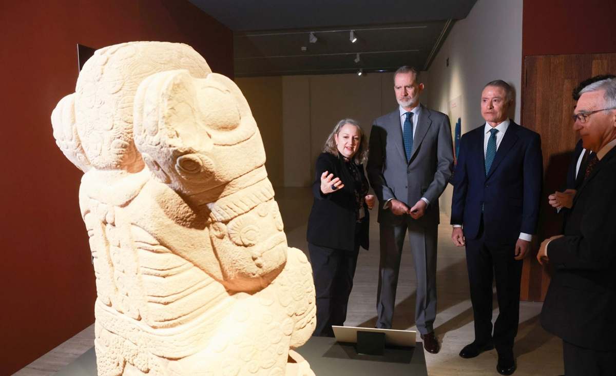El rey Felipe VI durante su visita al  Museo Arqueológico Nacional en Madrid / Foto: EFE