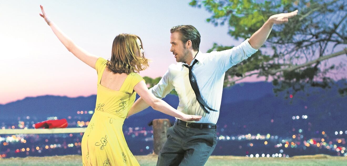 <p>Ryan Gosling y Emma Stone son los protagonistas de esta maravillosa historia que pone en la balanza el amor y los sueños. <strong>(Foto: Archivo El Universal)</strong></p>
