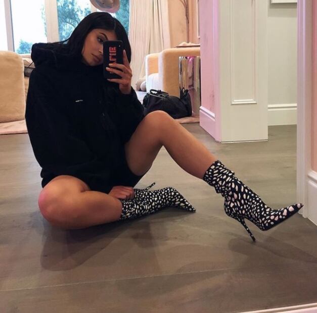FOTO: Kylie Jenner reaparece muy sexy tras dar a luz