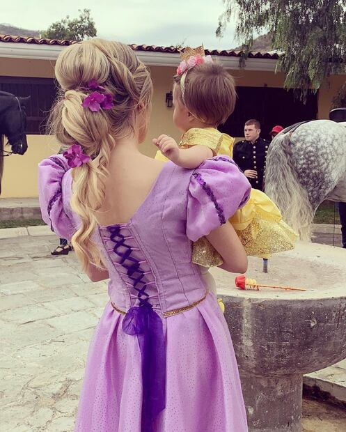VIDEO: Saúl “Canelo” Álvarez se convierte en el príncipe azul de su hija