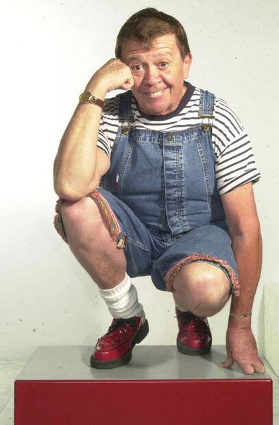 "Chabelo" confirma que tuvo cáncer pero desmiente que esté desahuciado