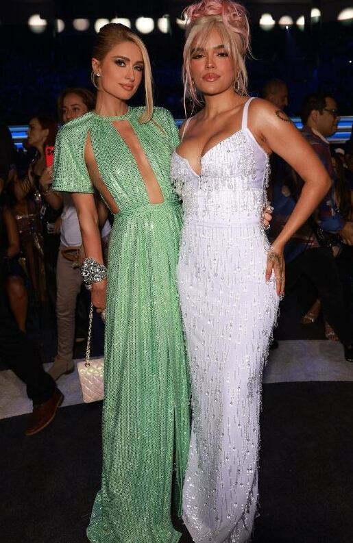 Paris Hilton y Karol G/ Instagram: @parishilton