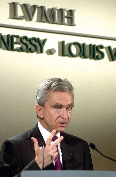Bernard Arnault le "pisa los talones" a Jeff Bezos como la persona más rica del mundo