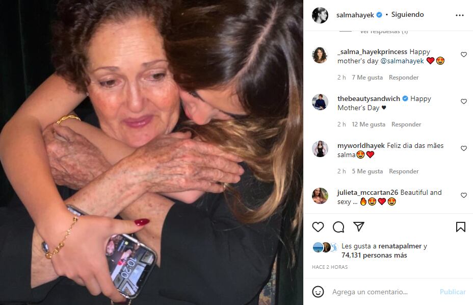 La mamá de Salma Hayek sale en su defensa frente al escándalo de Balenciaga