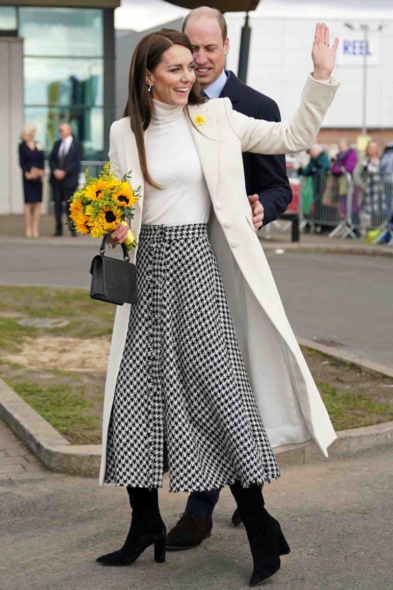 Mira a la poderosa Kate Middleton hacer spinning, derrota a su esposo, el príncipe William