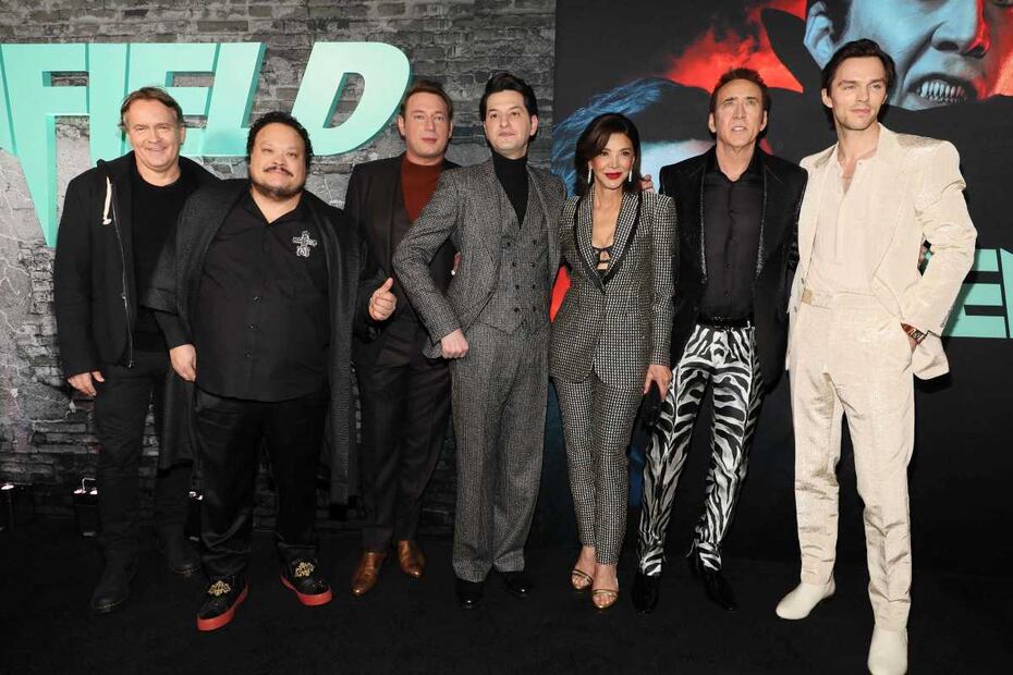 Nicolas Cage reaparece con pantalones de cebra y junto a su esposa, Riko Shibata, de 27 años