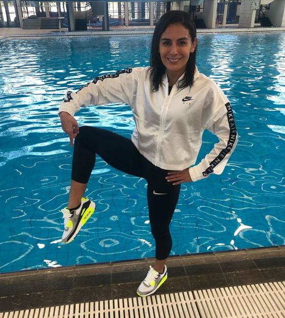 Paola Espinosa y su hija entrenan juntas durante su aislamiento