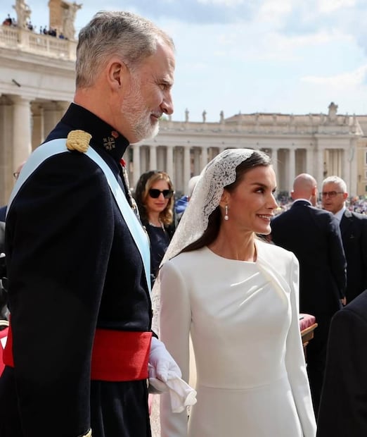 Los reyes de España presentes en la misa de inicio del pontificado del papa León XIV/ Foto: Instagram @casareal.es