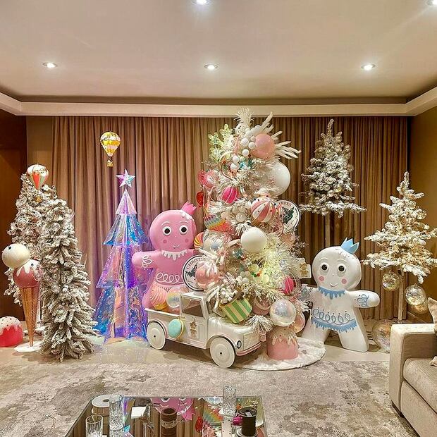 La mágica navidad de Mariana Rodríguez, Samuel García y Mariel / Foto: Instagram