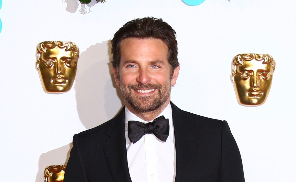 Bradley Cooper se enamora de Huma Abedin, ex asesora de Hillary Clinton
