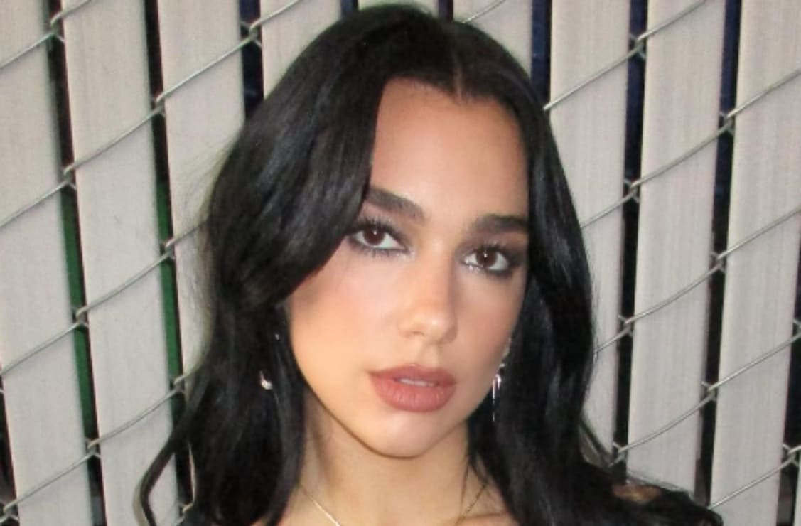Instagram: @dualipa