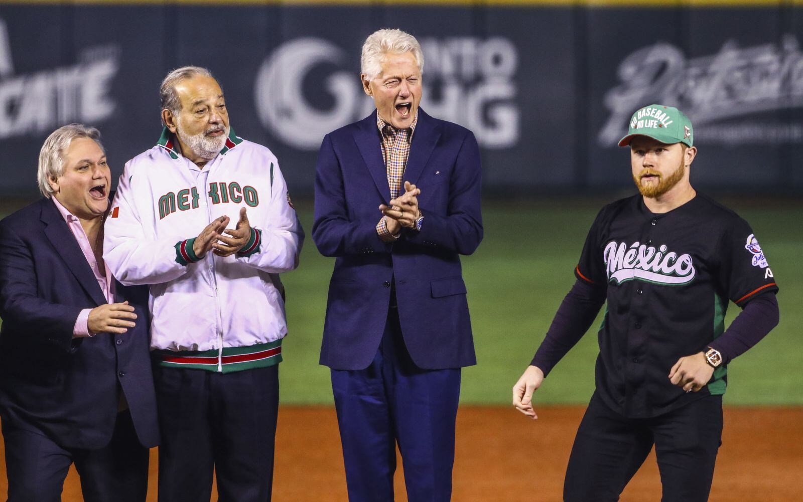 FOTOS: Carlos Slim y Bill Clinton inauguran la Serie del Caribe 2018
