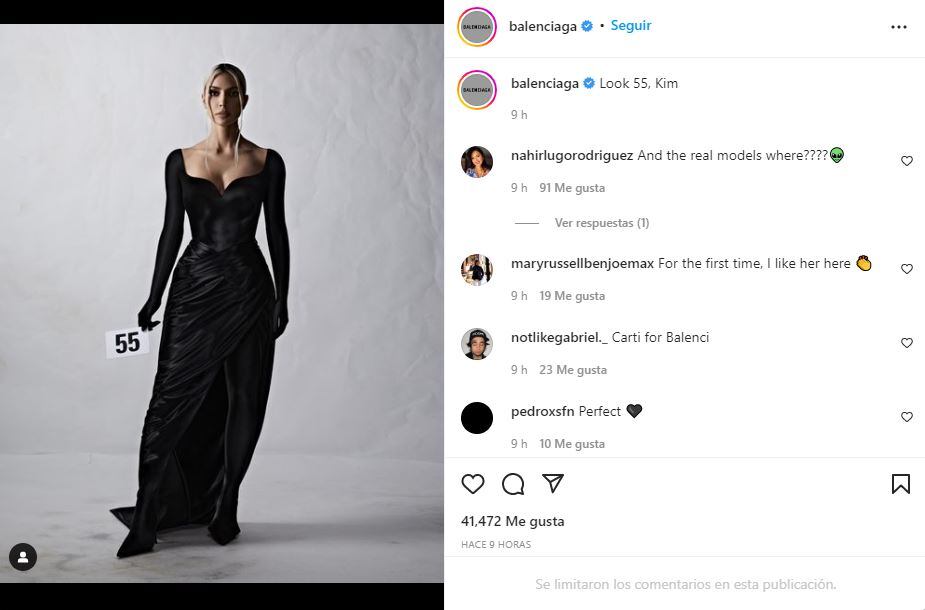 Kim Kardashian debuta como modelo de alta costura con Balenciaga