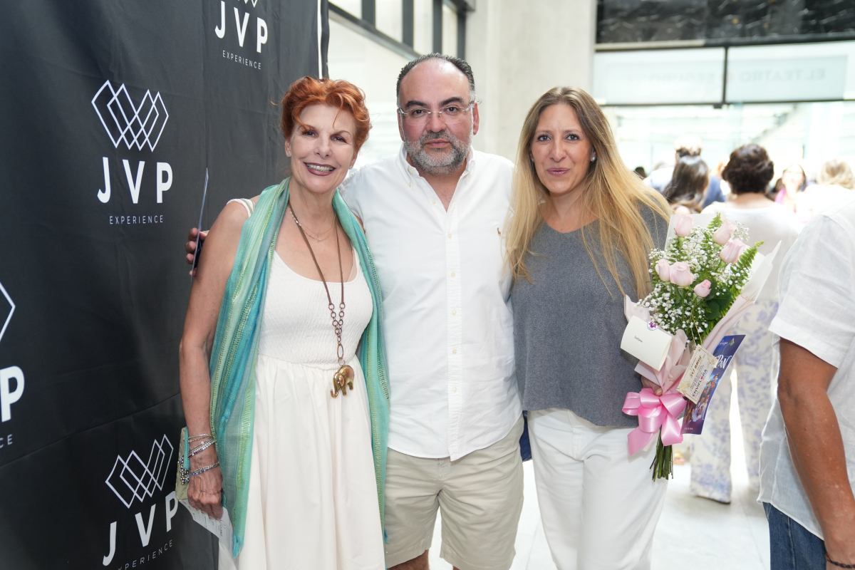 Cecille Elias, Gerardo Juárez y Sharon Halkin. (Foto: Héptor Arjona)