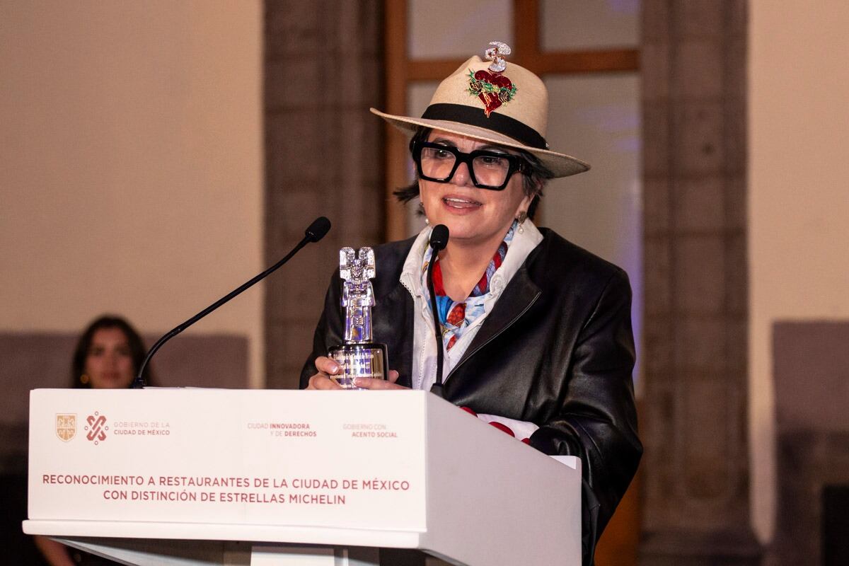 Delia González, diseñadora de los reconocimientos. (Foto: Esteban Torreblanca)