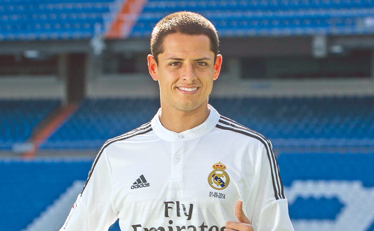 “Chicharito” es captado con Caitlyn Chase y Sarah Kohan reacciona