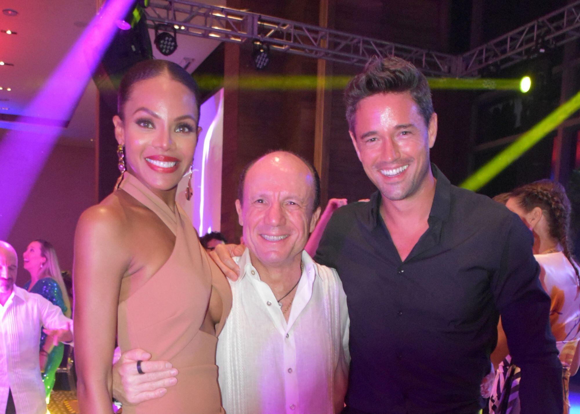 Crystle Sebrechts, Miss USA 2008; Antonio Cosío Pando y Max Sebrechts. (Foto: Especial)