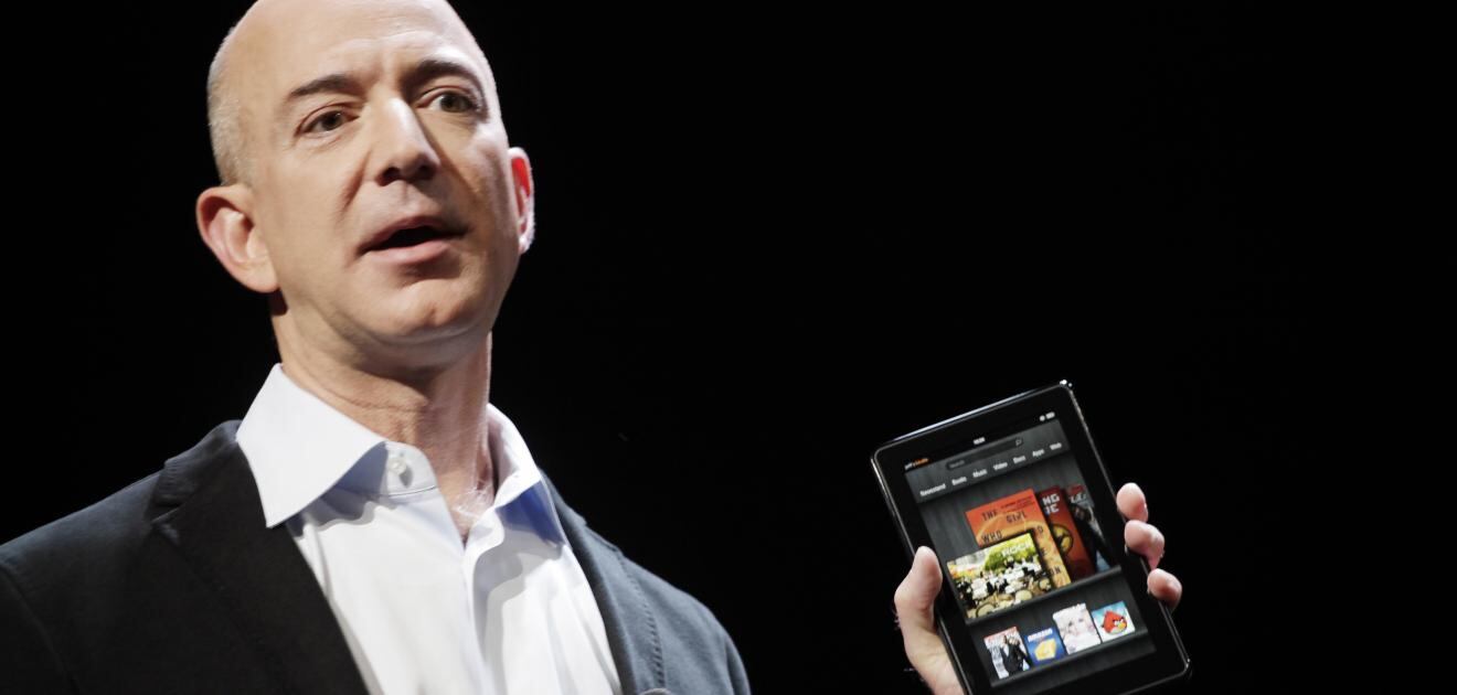 Teléfono de Jeff Bezos fue hackeado para obtener información privada