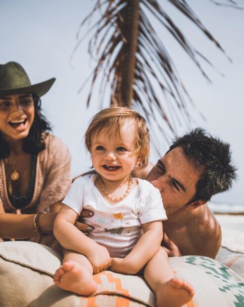 Tras separación, Mauricio Ochmann felicita a Aislinn Derbez por su cumpleaños 