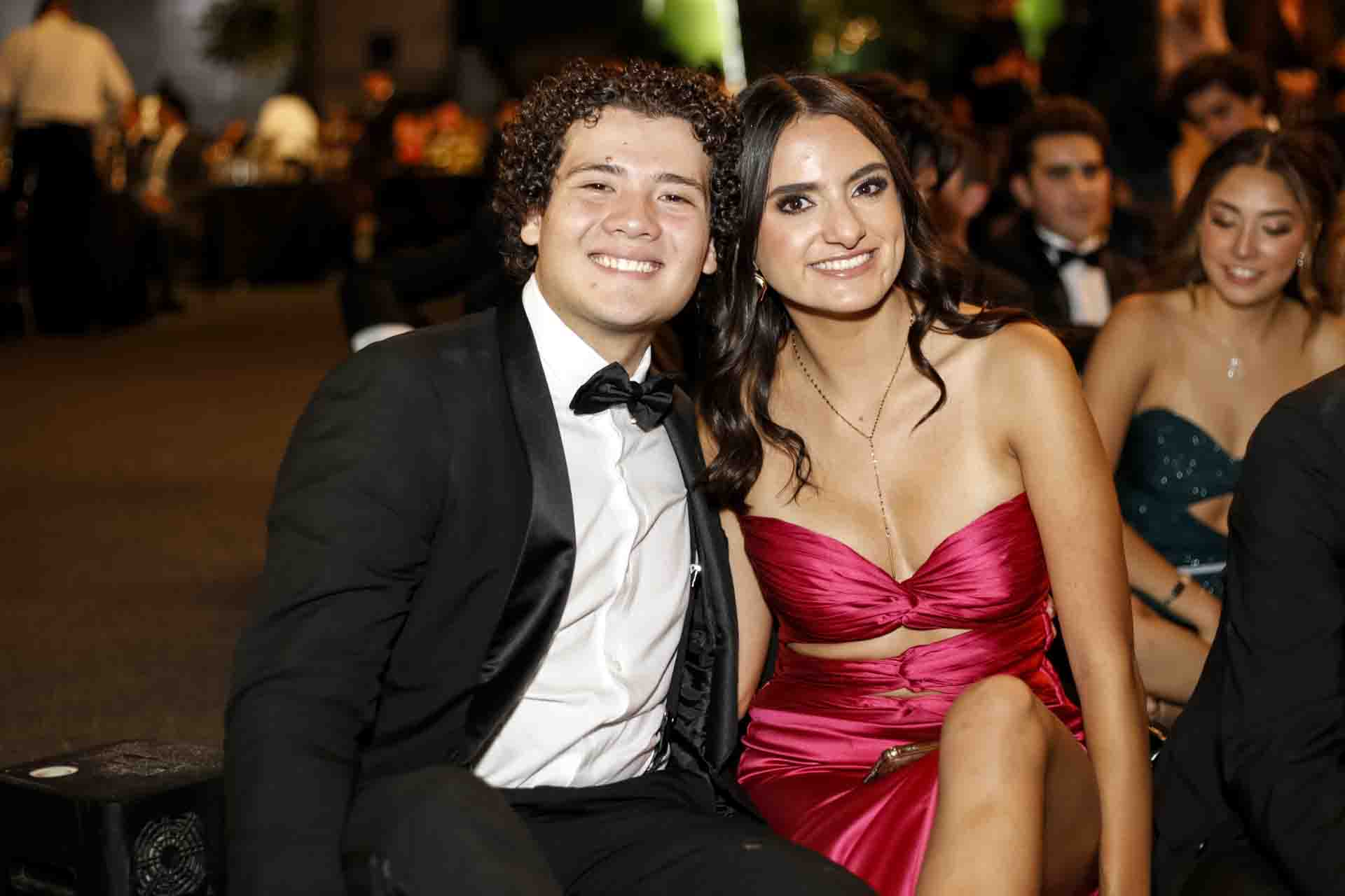 Emilio Toledo y Sofía Hernández. (Foto: Esteban Torreblanca)