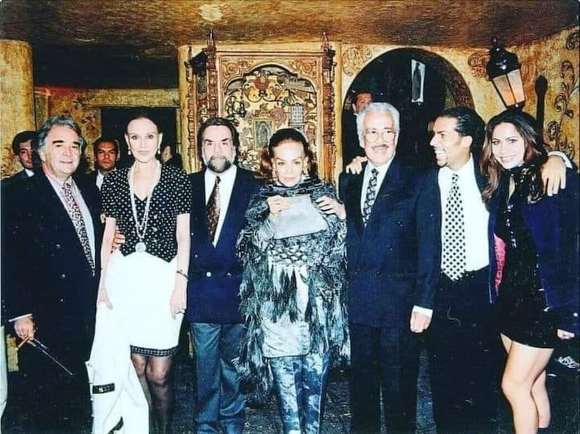 Cayetano Moctezuma de la Fuente con María Félix / Foto: Instagram
