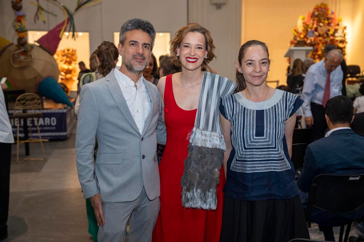 Édgar Plascencia, Lucía Calderón y Moza Saracho. (Foto: Héptor Arjona)