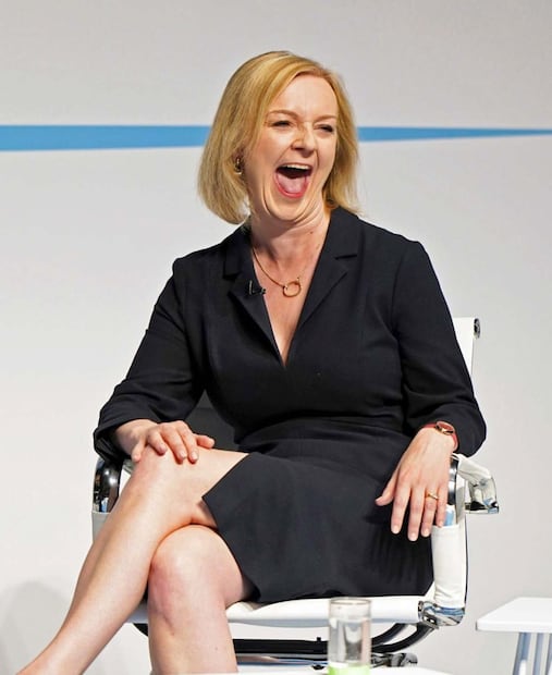 Liz Truss, la nueva primera ministra que reemplaza a Boris Johnson: dos hijas y un escándalo de infidelidad