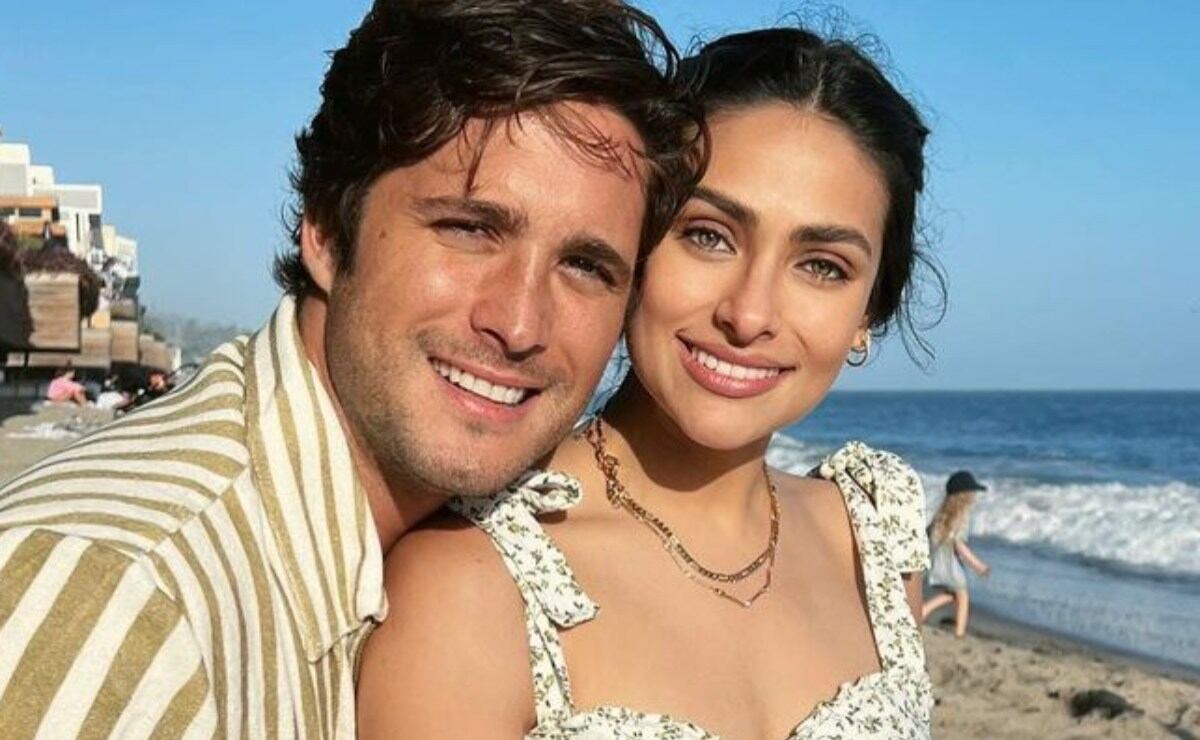 Diego Boneta y Renata Notni recrean icónica escena de "Ghost: la sombra del amor"