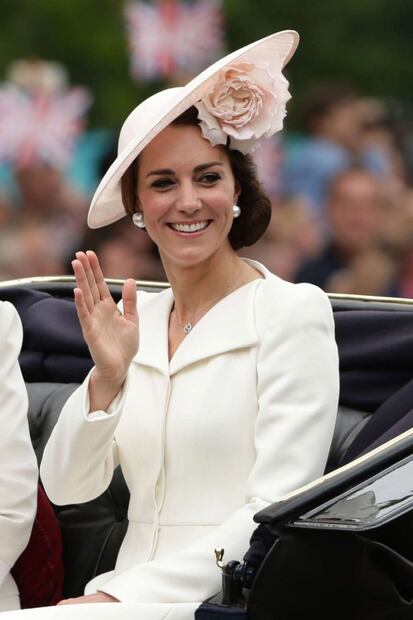 Kate Middleton rompe una regla de la reina Isabel II sobre la comida