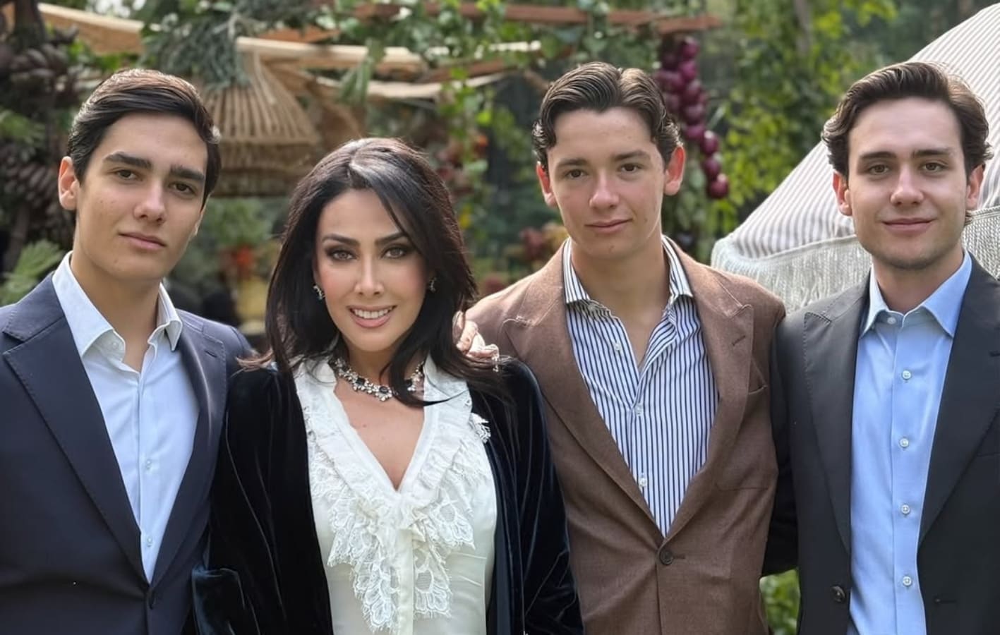 María Laura Medina de Salinas con sus hijos Mariano, Cristóbal y Ricardo / Foto: Instagram