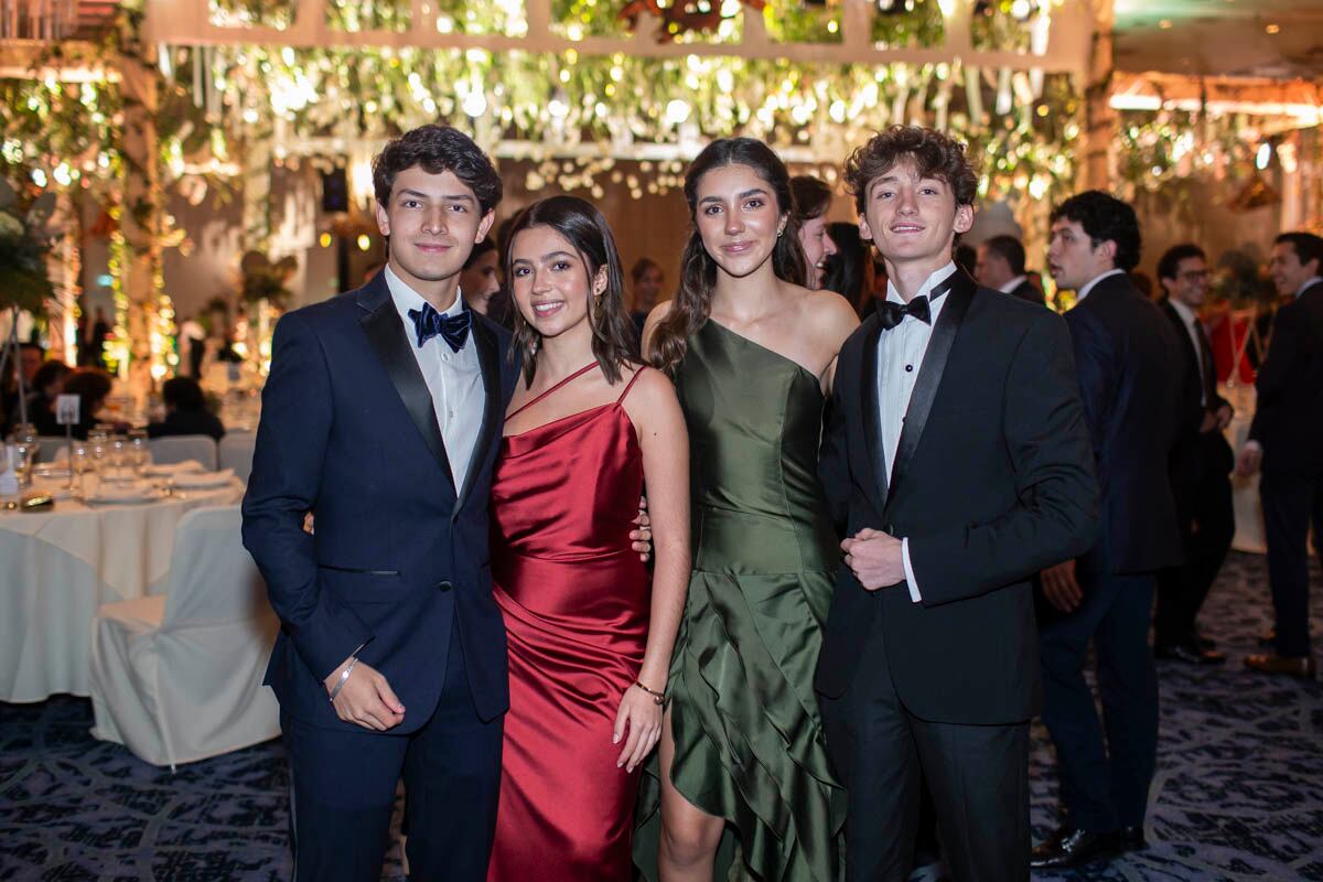 Carlos Pazmiño, María Villarreal, Valentina Vela y Mateo Camarena. (Foto: Esteban Torreblanca)