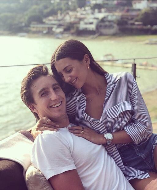 Natalia Bastón derrite de amor con la foto con su hermano Santiago Bastón