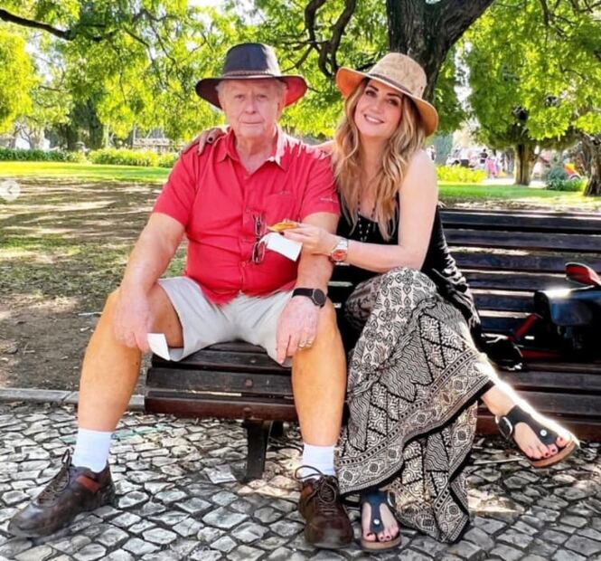 Andrea Legarreta y su papá Juan recientemente en Portugal / Instagram: @andrealegarreta