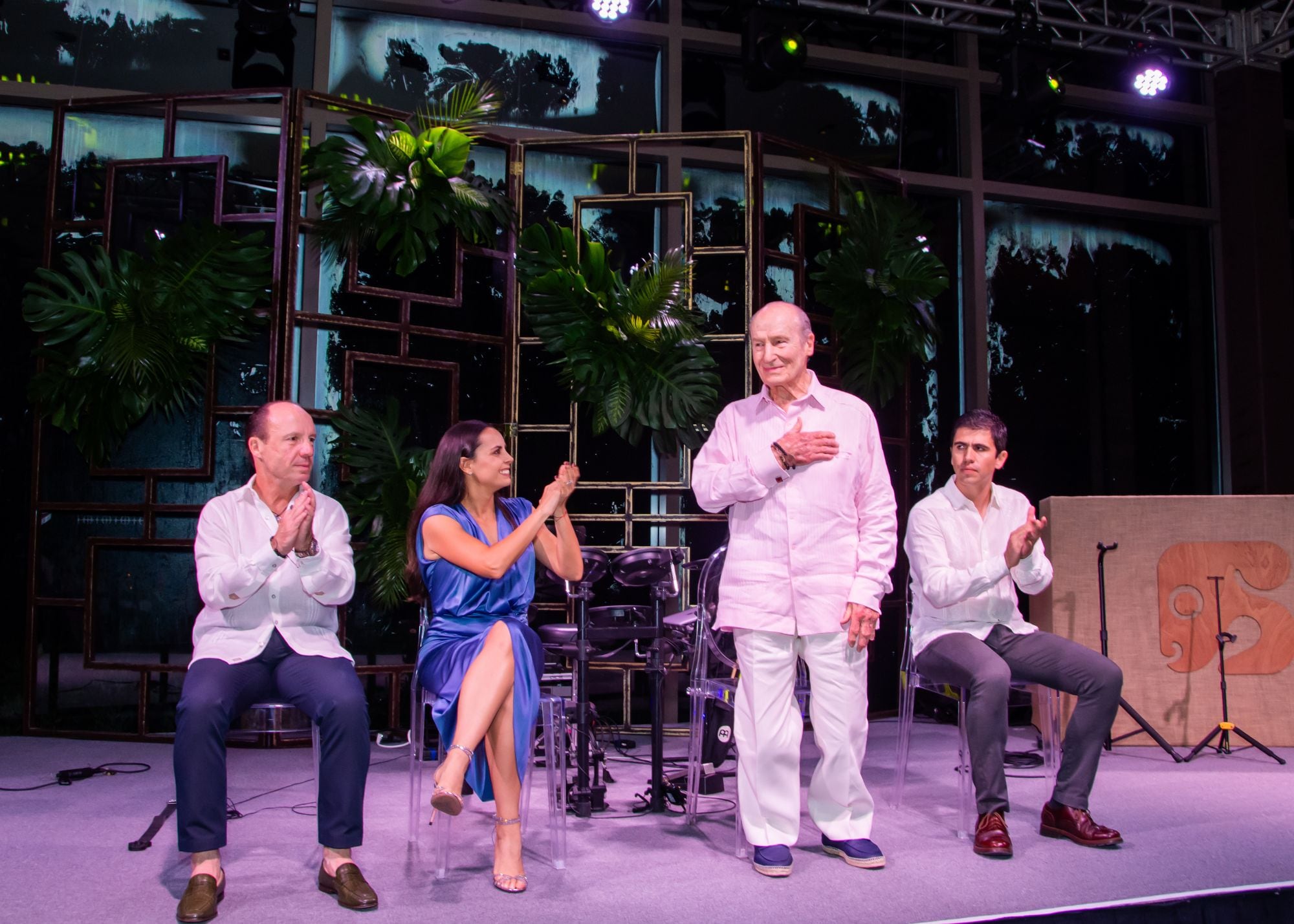 Antonio Cosío Pando, Ana Paty Peralta de la Peña, Antonio Cosío Ariño y Andrés Aguilar. (Foto: Especial)